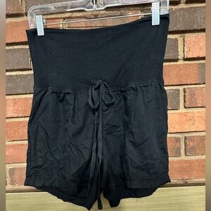 🛍️Isabel maternity black shorts  size XS excellent condition.